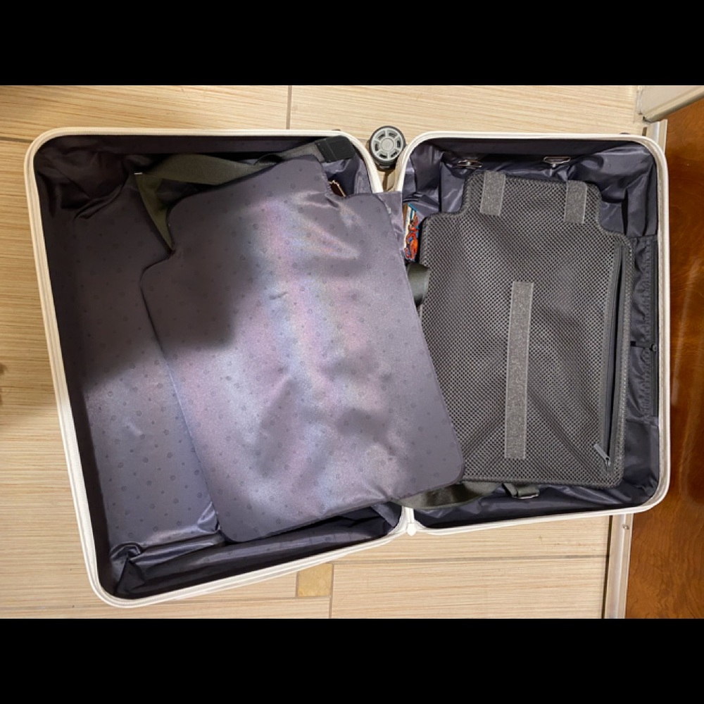 RIMOWA Carry On Luggage With Rare Dubai City Sticker Set by artist Antti Kalevi - Picture 9 of 12